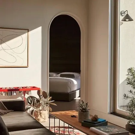 Archway Hotel Residence-2